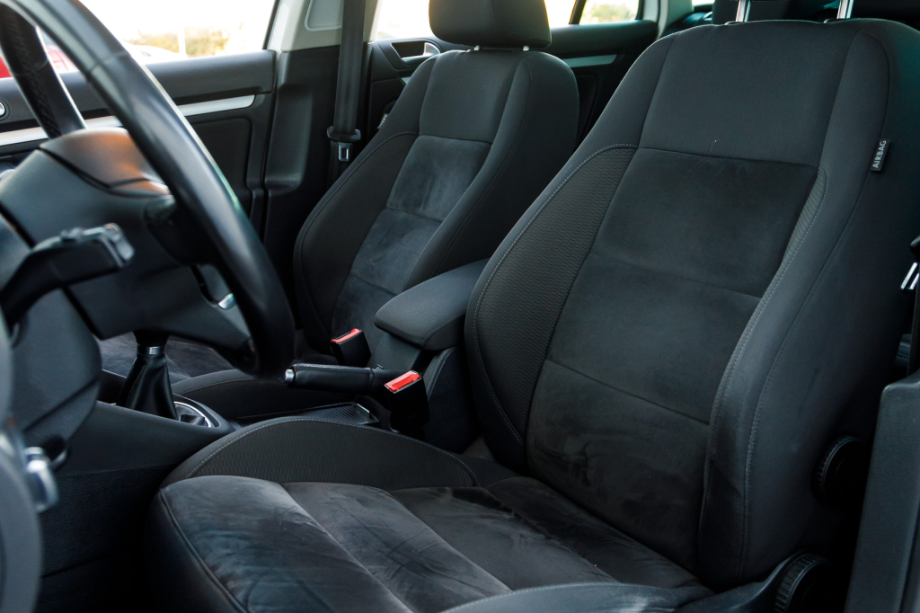 Volkswagen Golf VI 2010 фото 21