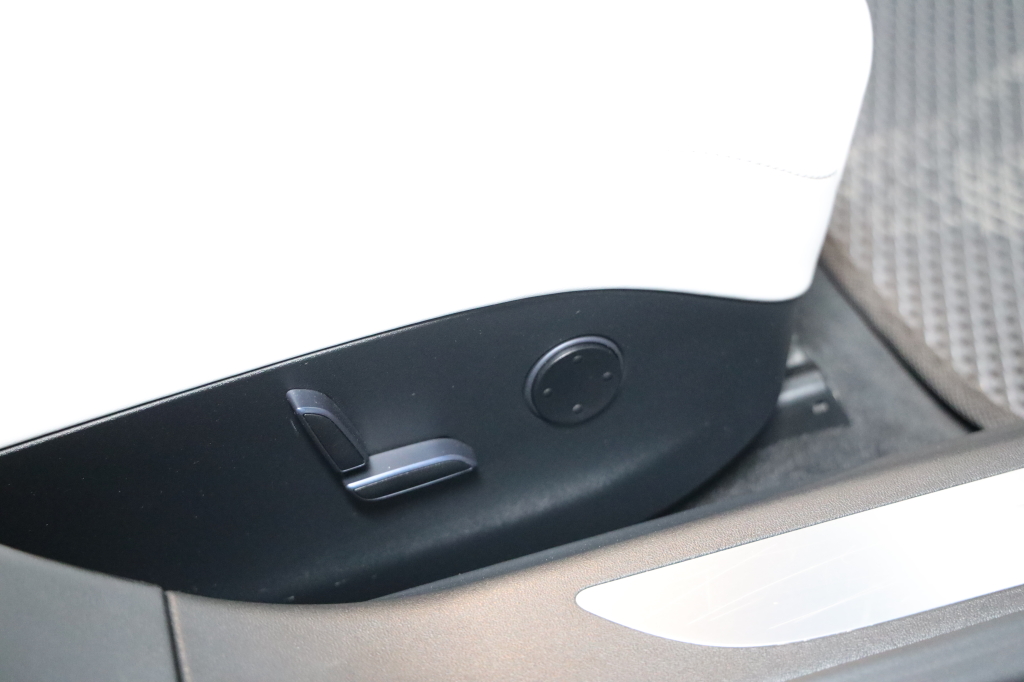 Tesla Model S 2017 фото 45