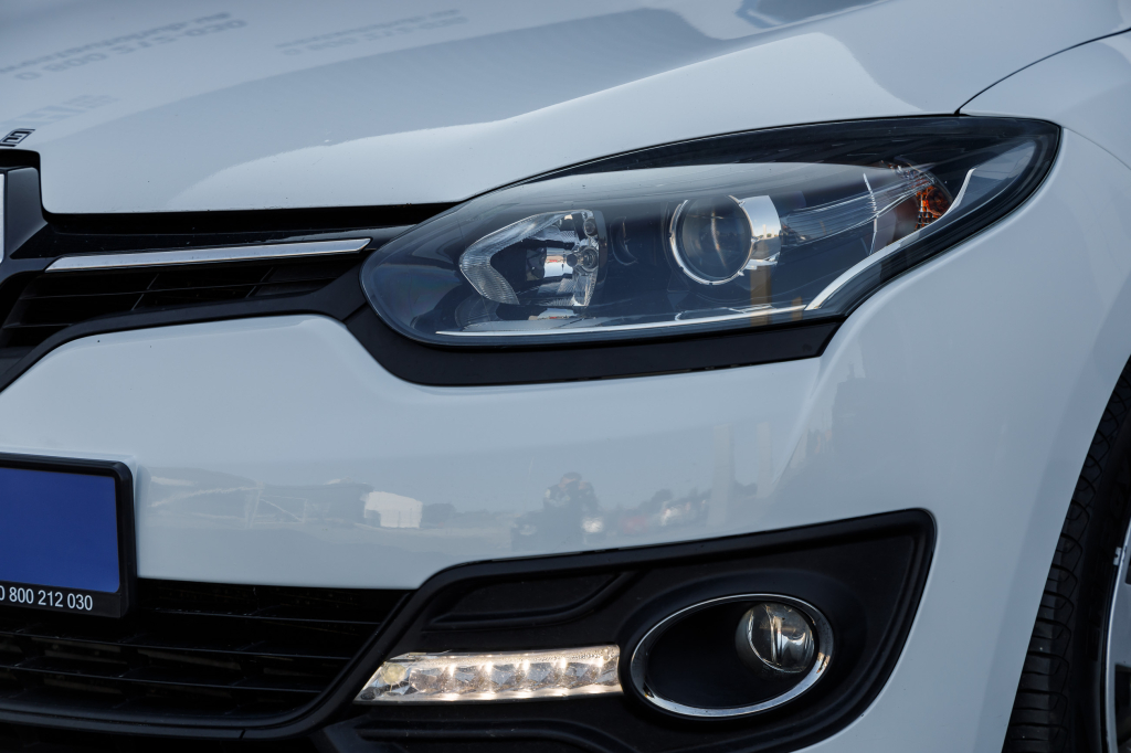 Renault Megane 2015 фото 6