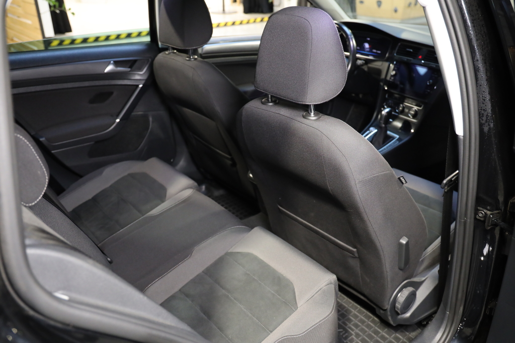 Volkswagen Golf 2017 photo 18