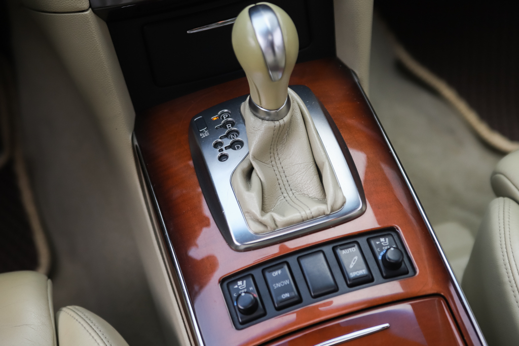 Infiniti FX 50 S 2008 photo 16