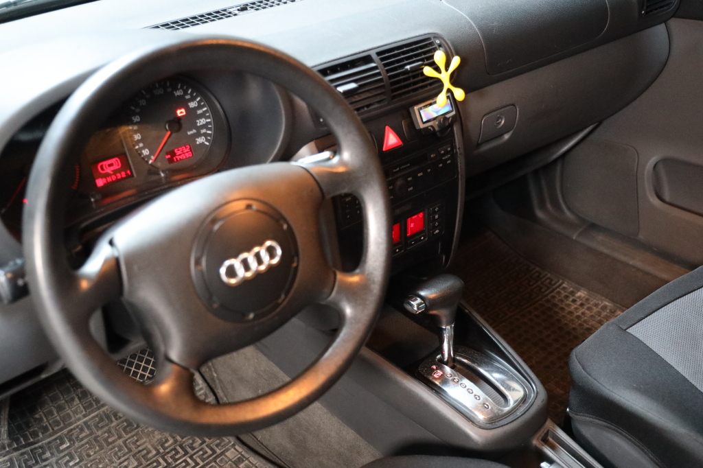 Audi A3 1999 фото 11