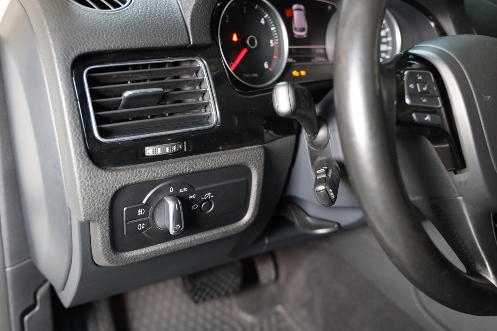 Volkswagen Touareg 2016 photo 29