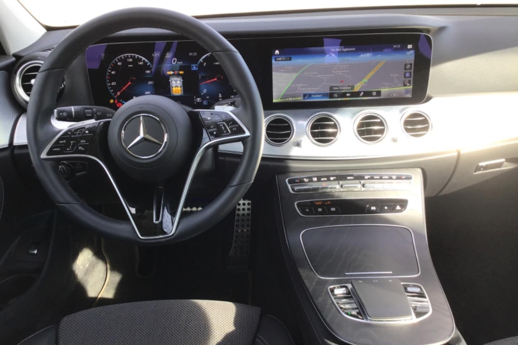 Mercedes-Benz E-Klasse 2020 фото 1