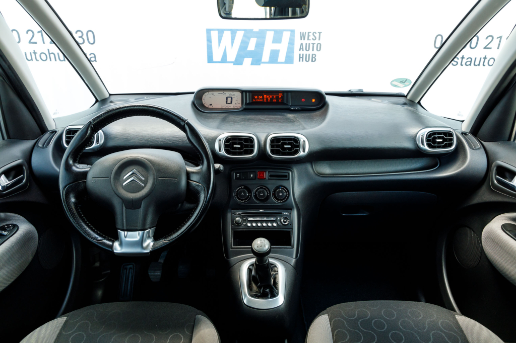 Citroen C3 Picasso 2009 photo 11