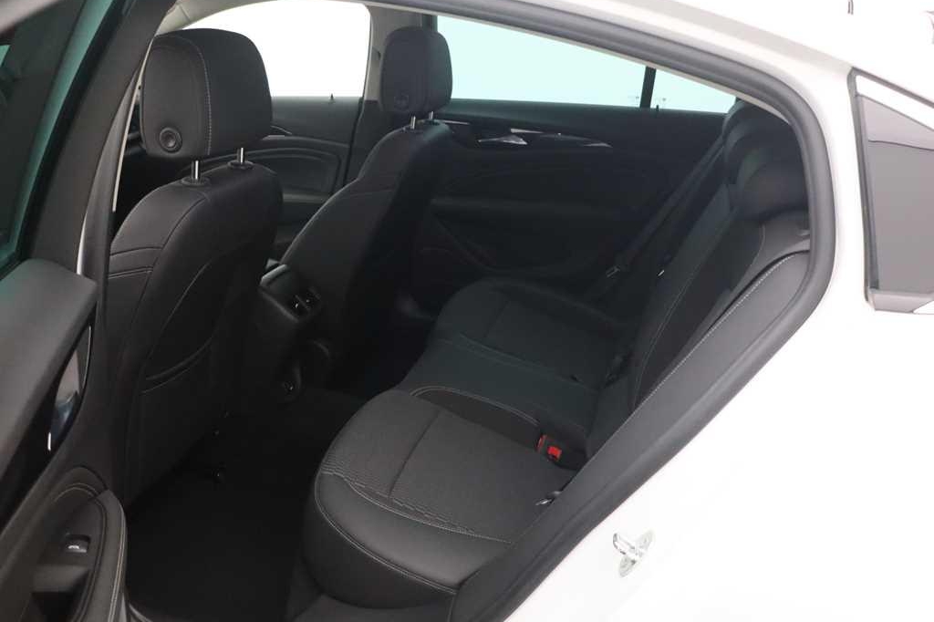 Opel Insignia Grand Sport 2017 фото 4