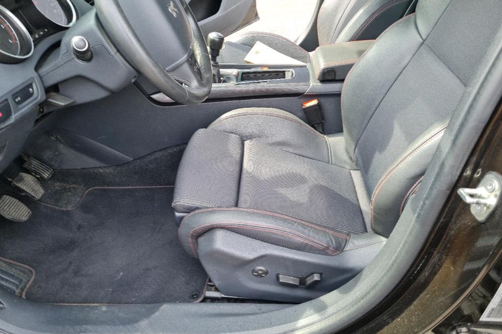 Peugeot 508 SW 2016 фото 44