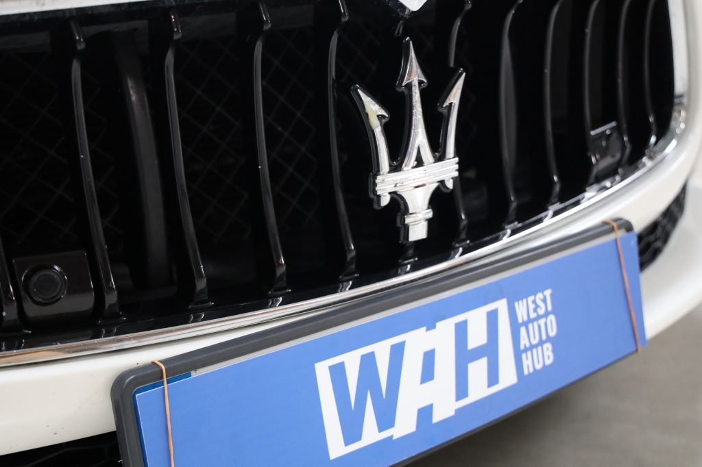 Maserati Ghibli 2013 фото 43