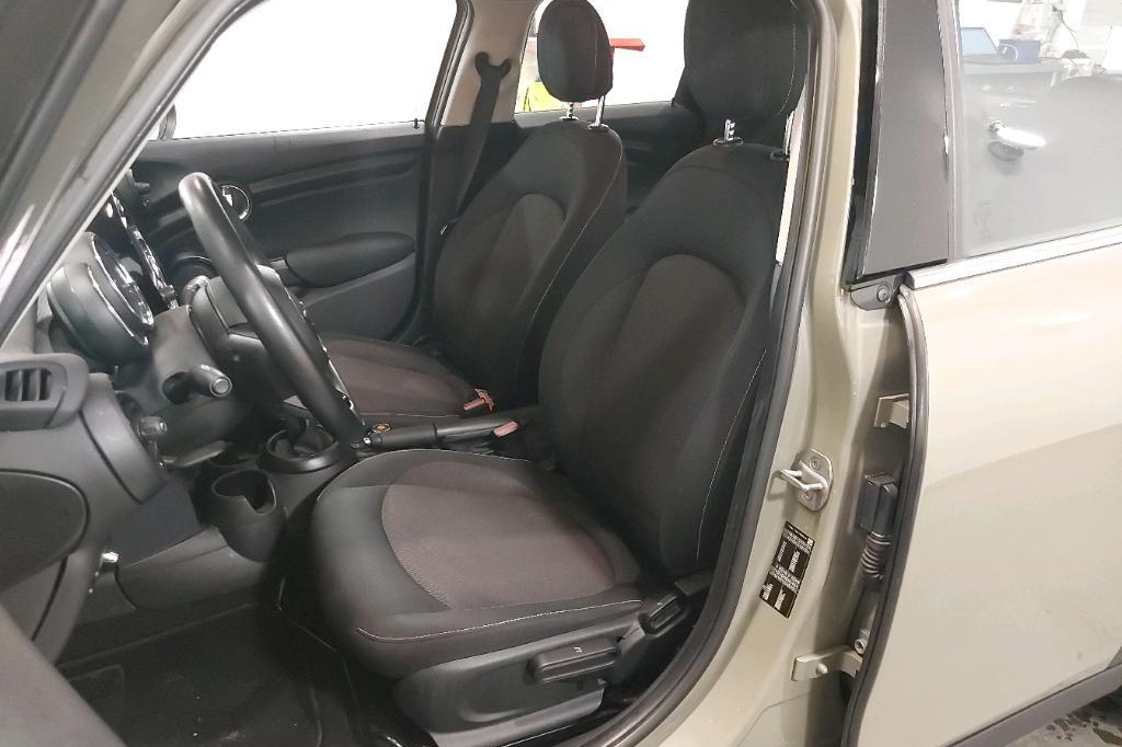 MINI MINI Cooper 2018 фото 31