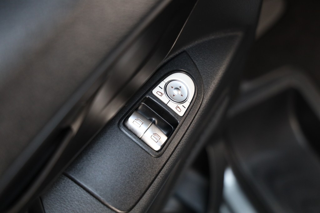 Mercedes-Benz Vito 2023 фото 24
