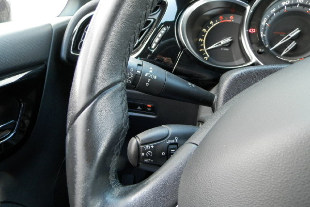 Citroen DS3 2011 photo 10