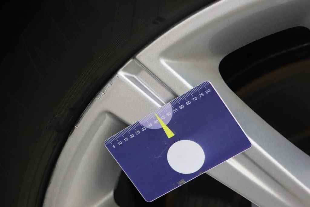 Jaguar E-Pace 2018 фото 15