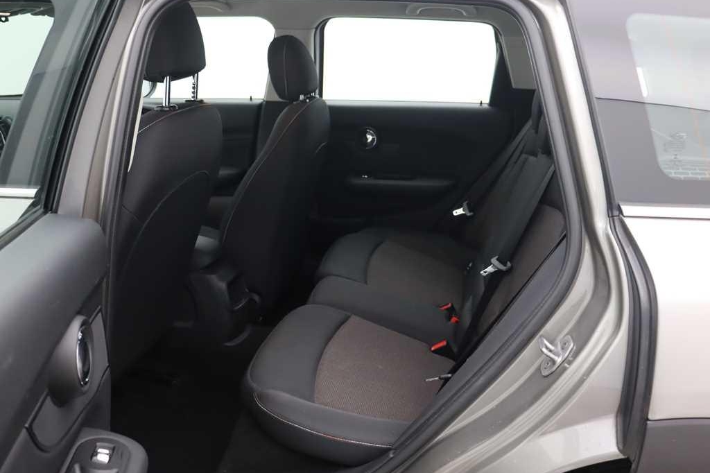 MINI Clubman 2016 фото 2