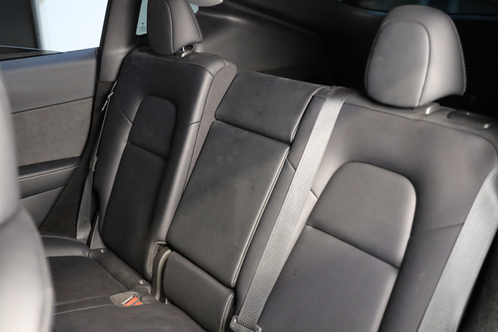 Tesla Model Y 2022 photo 36