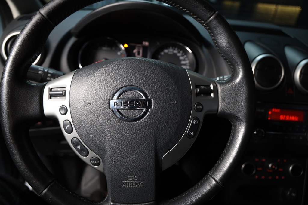 Nissan Qashqai 1.6 2013 фото 38