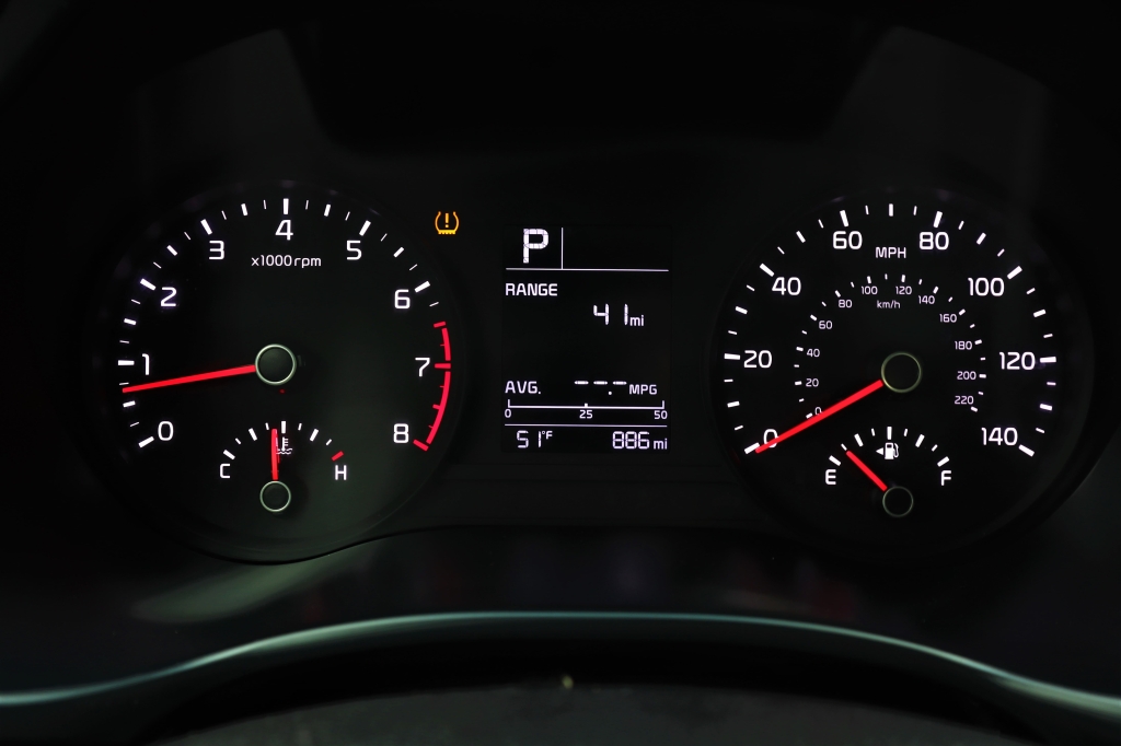 Kia Rio 2019 фото 10