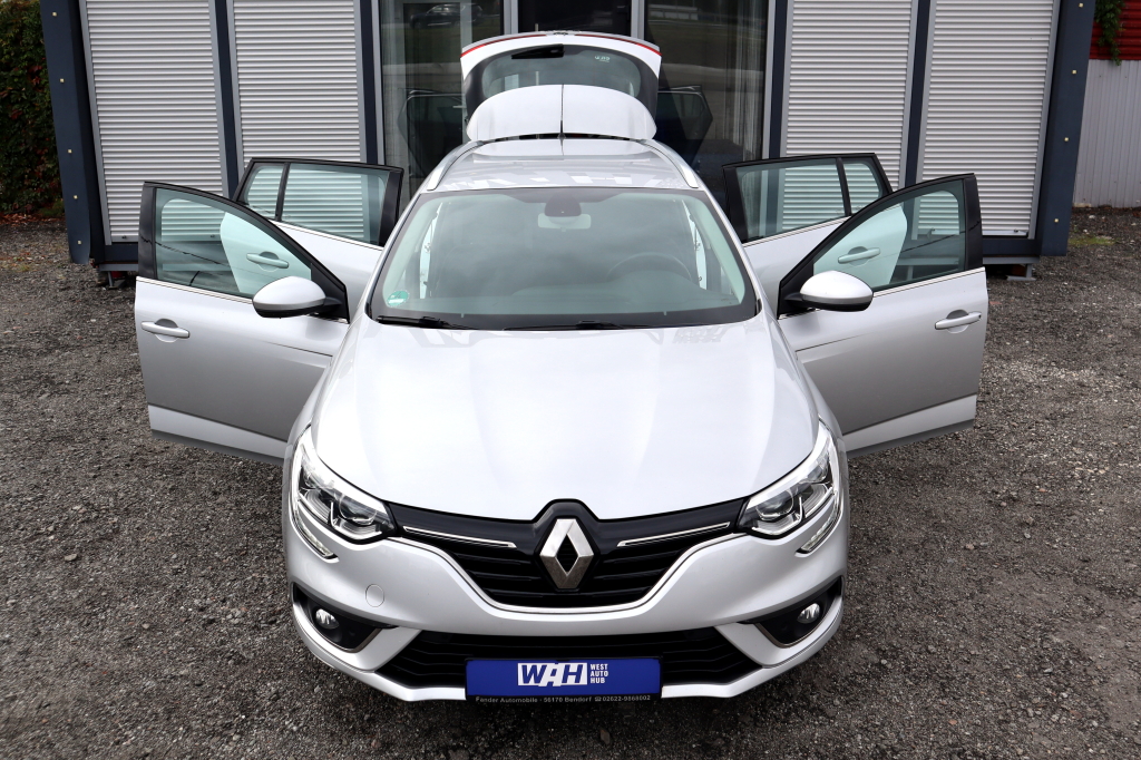 Renault Megane 2017 фото 5