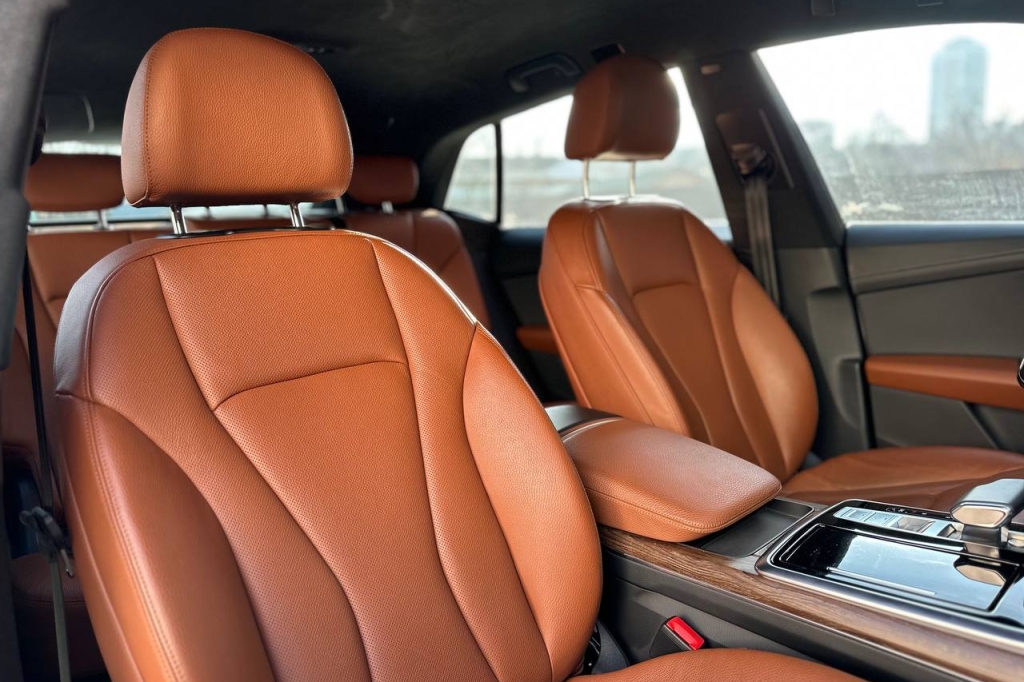 Audi Q8 50 TDI 2021 фото 17