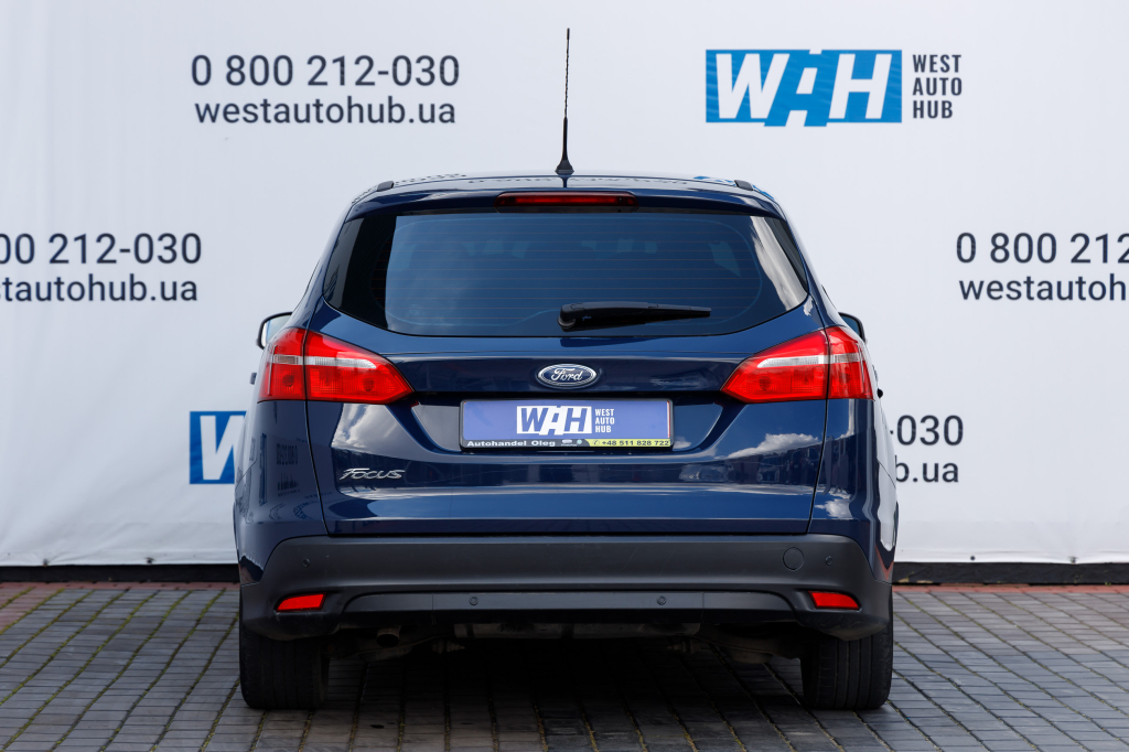 Ford Focus 2016 фото 24