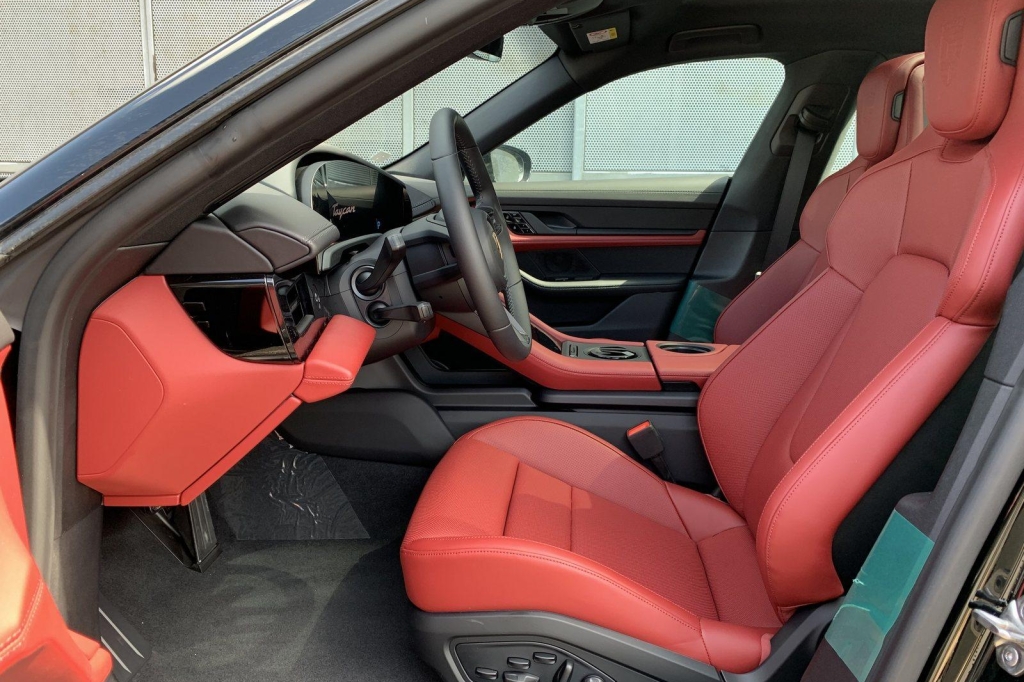 Porsche Taycan 2021 фото 5