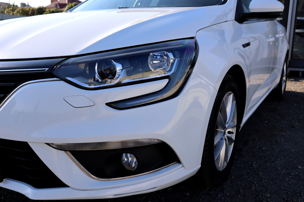 Renault Megane 2017 photo 14