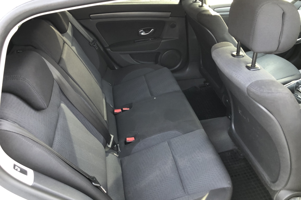 Renault Laguna фото 28