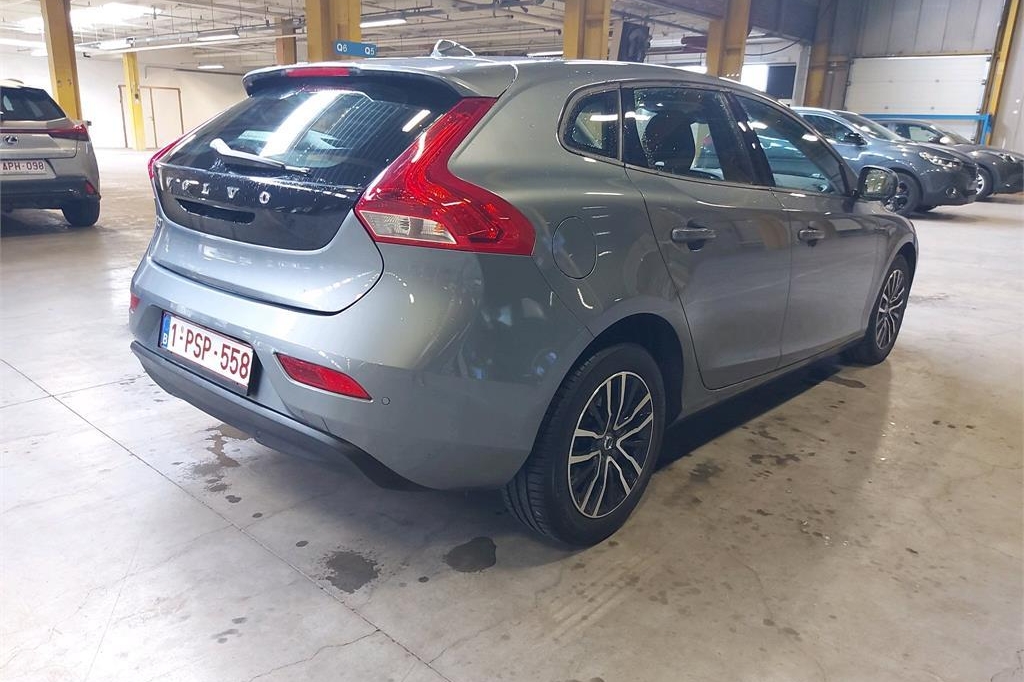 Volvo V40 2016 photo 6
