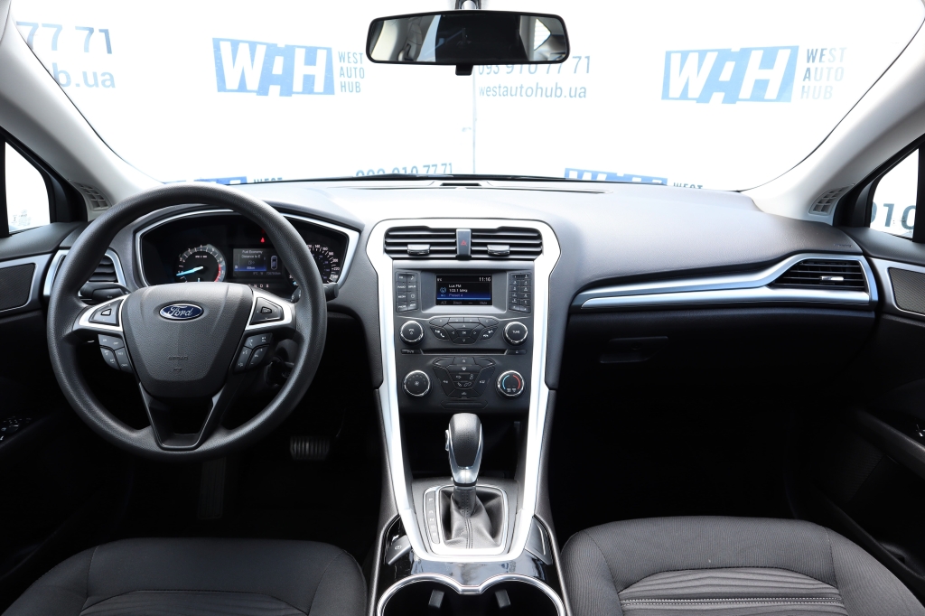 Ford Fusion SE 2016 фото 8