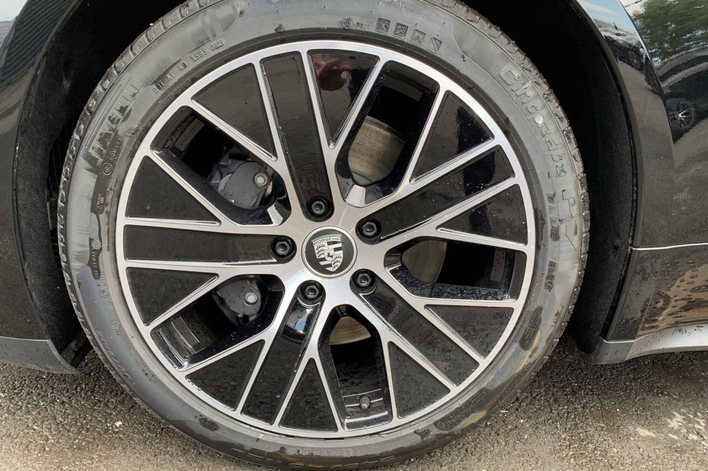 Porsche Taycan 2021 photo 7