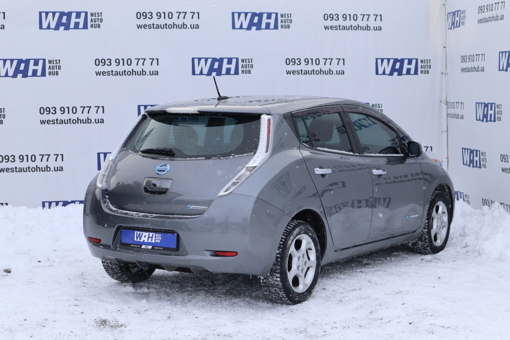Nissan Leaf фото 5