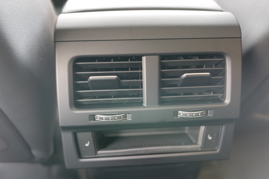 Volkswagen Touareg Silver 3.0TDI 2021 photo 8