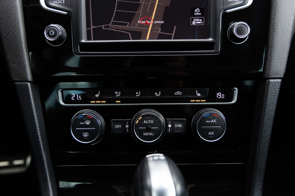 Volkswagen Golf Allstar 2016 фото 24