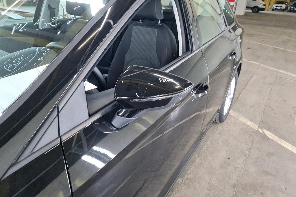 SEAT Leon ST 2018 photo 33