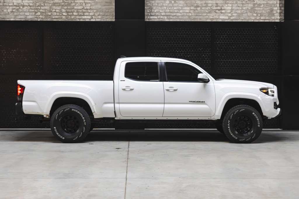 Toyota Tacoma 2018 фото 6