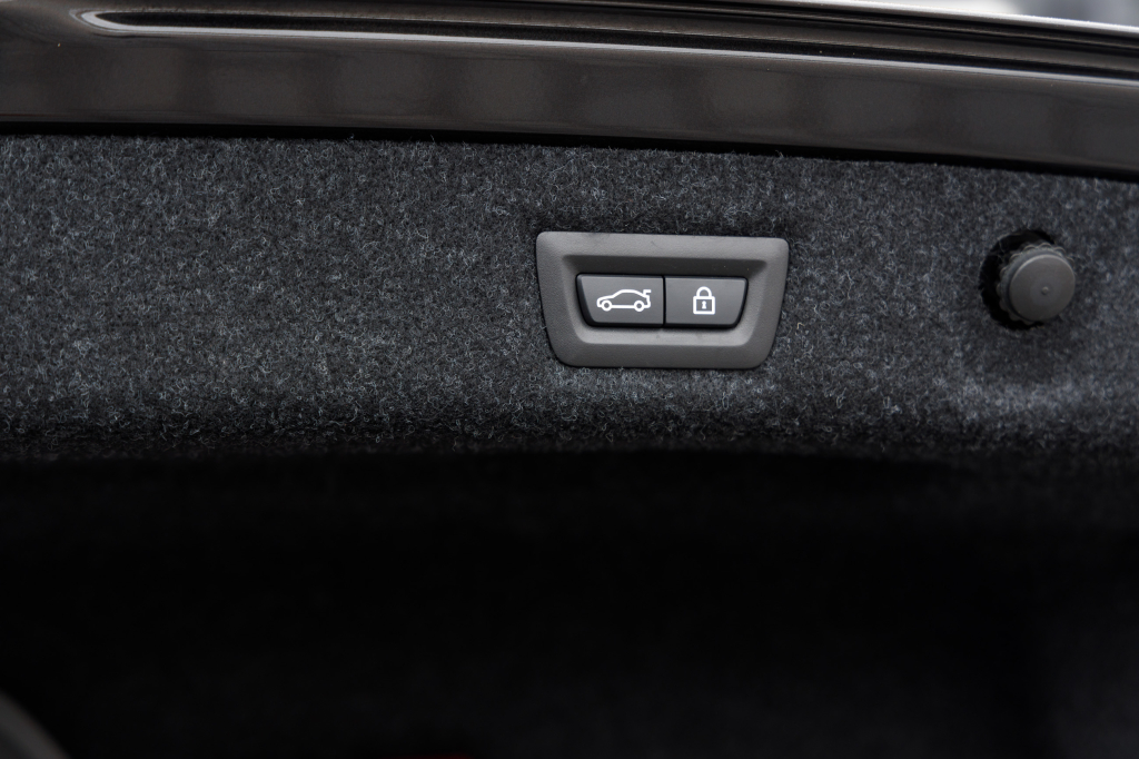 BMW 540 i xDrive 2017 photo 28