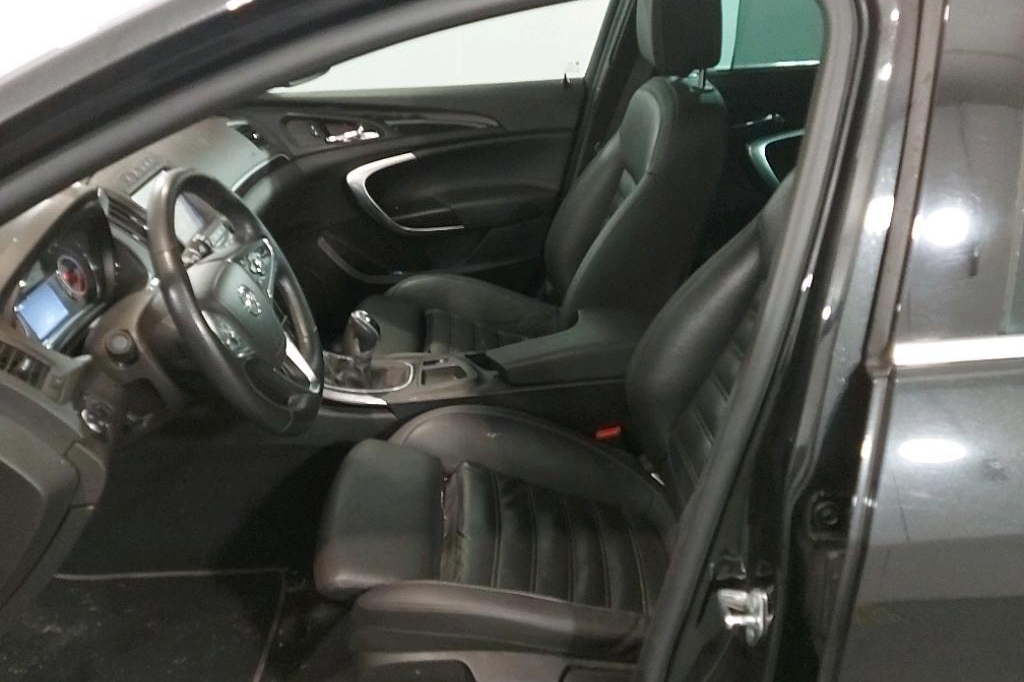 Opel Insignia Sports Tourer 2016 photo 8