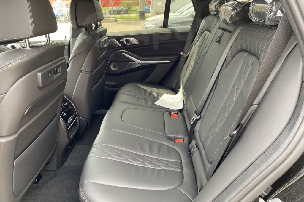 BMW X5 M30D 2021 фото 8