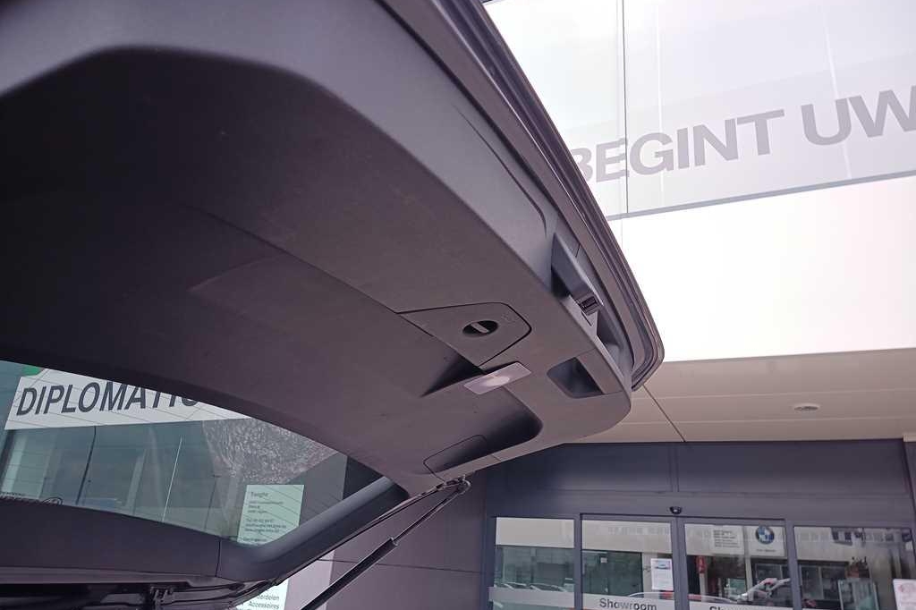 Volkswagen Touran 2017 фото 24