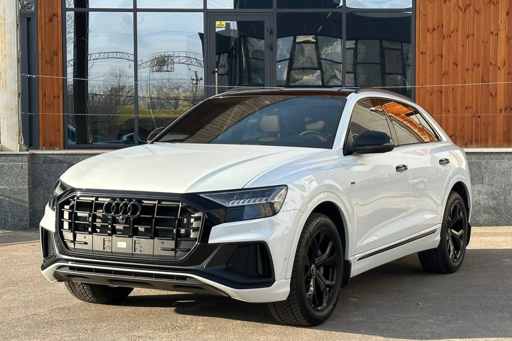 Audi Q8 50 TDI 2021 фото 4