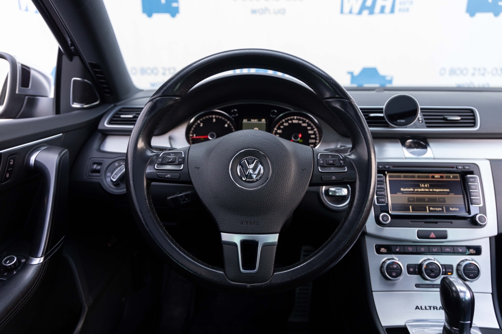 Volkswagen Passat Alltrack 2013 photo 24