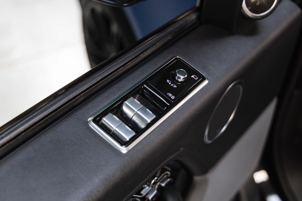 Land Rover Range Rover 2018 фото 16