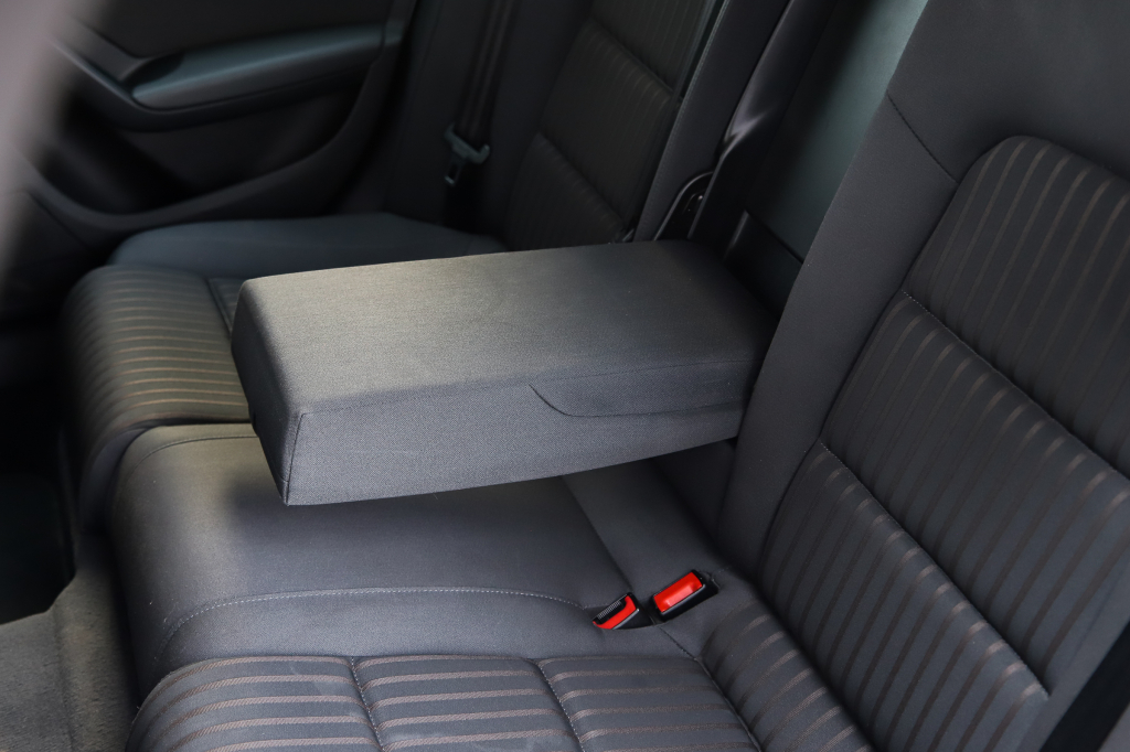 Audi A4 2008 фото 7