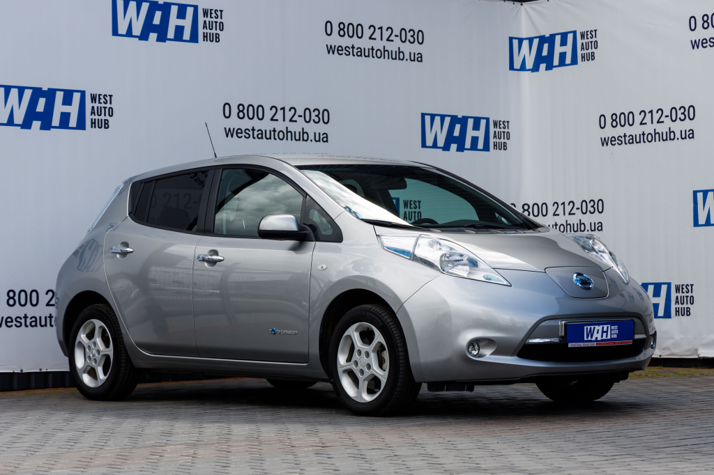 Nissan Leaf 2016 photo 2