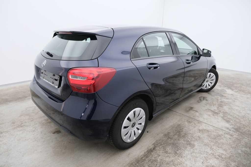 Mercedes-Benz A-Klasse 2017 фото 2