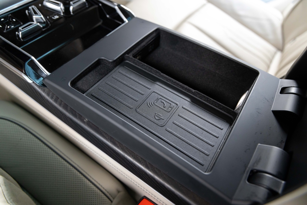 Audi A8 L 2018 фото 42