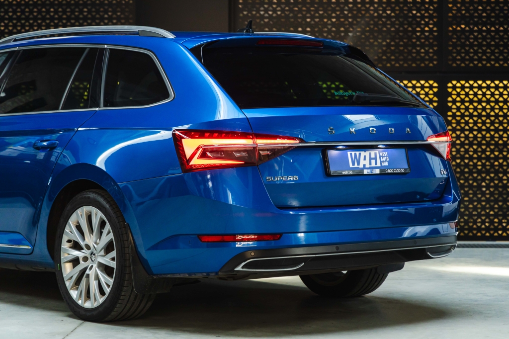 Skoda Superb Plug In Hybrid 2020 фото 12