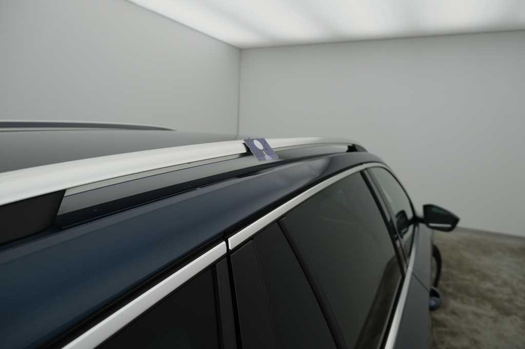 Skoda Superb Combi 2017 фото 9