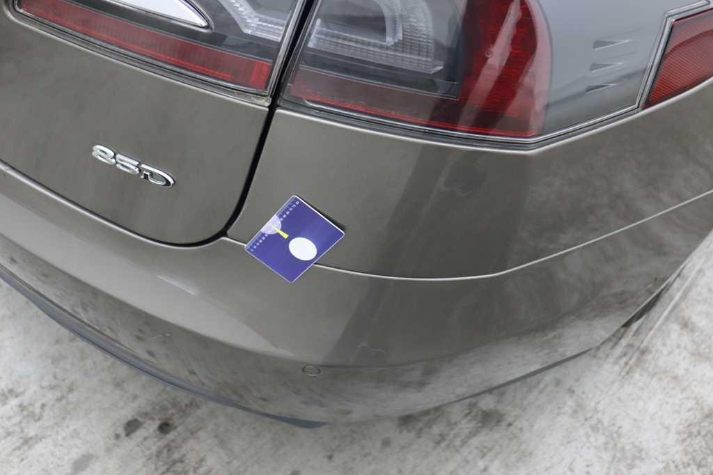 Tesla Model S 2016 фото 10