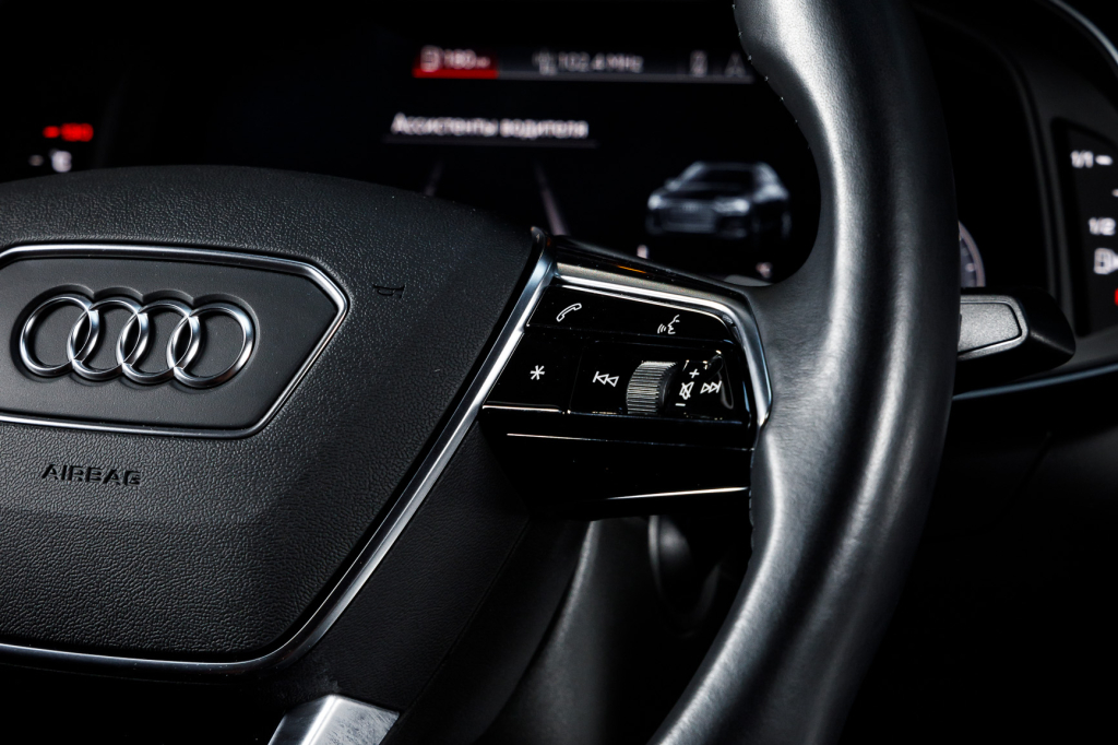 Audi A6 2019 фото 23