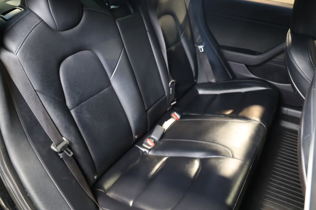 Tesla Model 3 2019 фото 25